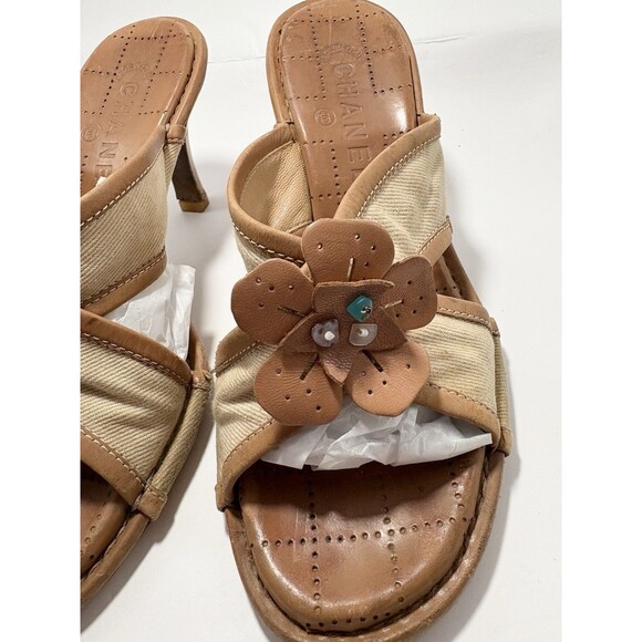 Chanel Camelia Heel Sandals Tan Fabric Leather w/ Blue Bead Accents Y2K Sz 37 7 - Picture 5 of 11